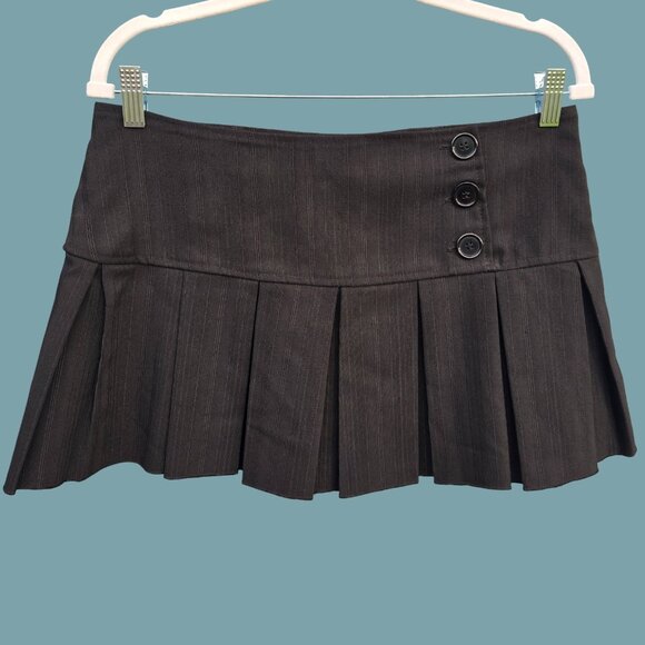 Y2K Black Pleated Micro Mini skirt Size M Low Rise Emo Grunge Punk Academia - Picture 1 of 8